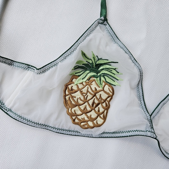 Babe Bralette Pineapple Out from Under Urban Outfitters. 🍍🍍🍍 - Picture 4 of 16